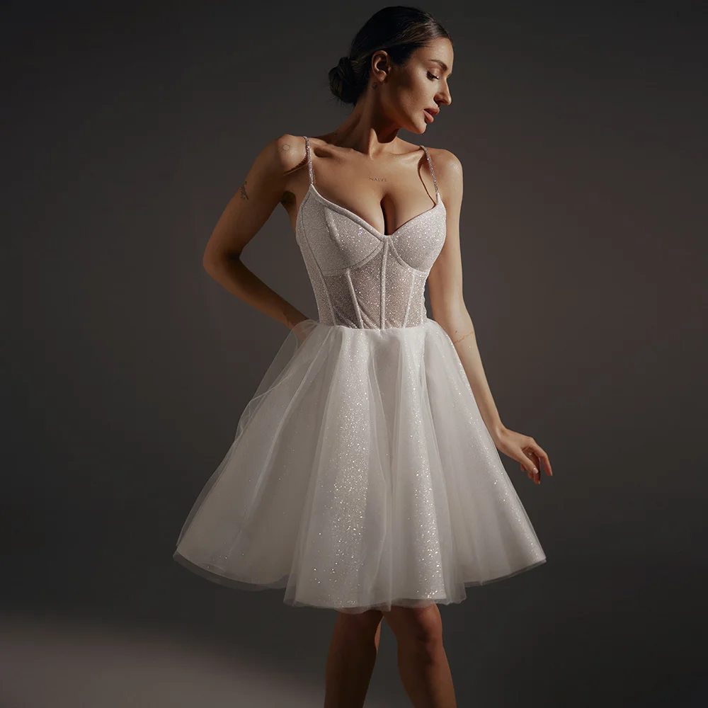 Short Wedding Dress Sparkly 2023 A Line Spaghetti Strapls Sexy Wedding Gown for Women 2022 Mini Backless Illusion Bridal Dresses
Short Wedding Dress Sparkly 2023 A Line Spaghetti Strapls Sexy Wedding Gown for Women 2022 Mini Backless Illusion Bridal Dresses