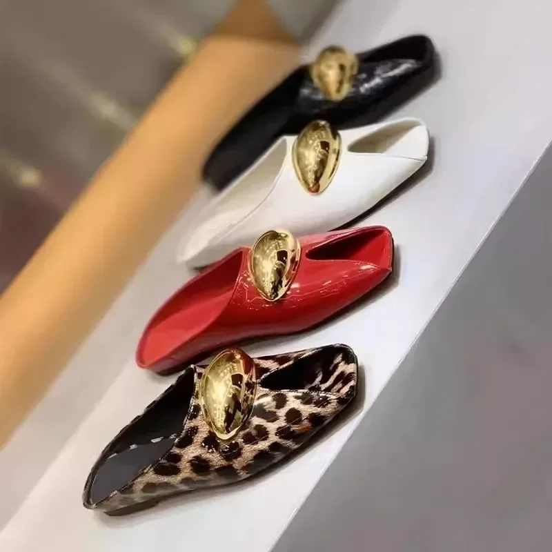 Leopard Print Metal Buckle Square Toe Shallow Mouth Baotou Half Slippers Women's Spring and Summer New Slip-on Low-heeled Shoes
Leopard Print Metal Buckle Square Toe Shallow Mouth Baotou Half Slippers Women's Spring and Summer New Slip-on Low-heeled Shoes