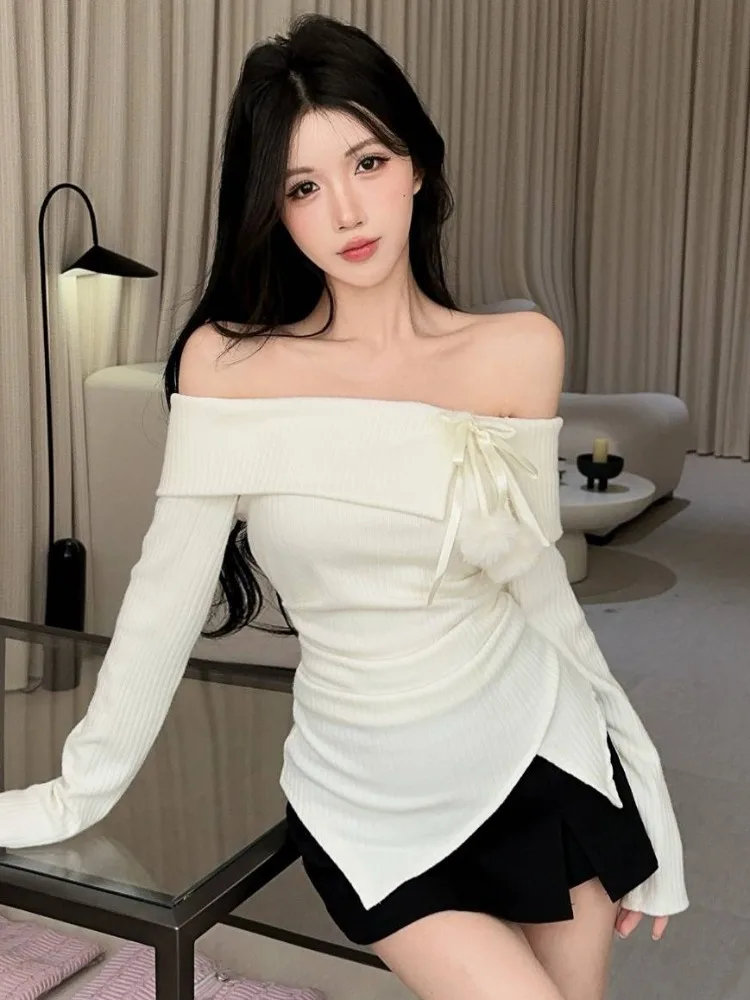 Sexy Long Sleeve Asymmetrical Shoulder T-Shirt Women's Spring Autumn New Knot Short Top Pure Desire Spicy Girl Design
Sexy Long Sleeve Asymmetrical Shoulder T-Shirt Women's Spring Autumn New Knot Short Top Pure Desire Spicy Girl Design