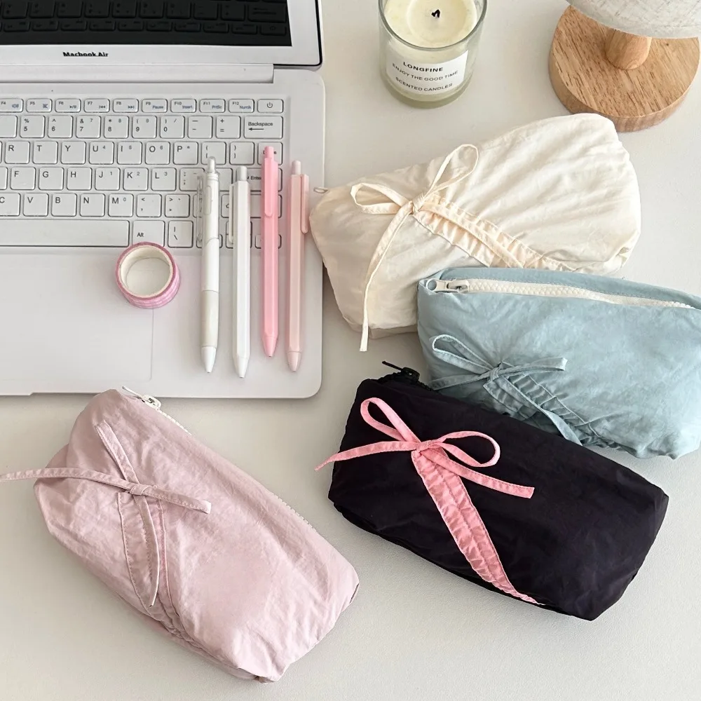 New Large capacity Bowknot Pencil Case Solid Color Cute Bow Stationery Storage Bag Zipper Lipstick Storage Bag Students
New Large capacity Bowknot Pencil Case Solid Color Cute Bow Stationery Storage Bag Zipper Lipstick Storage Bag Students