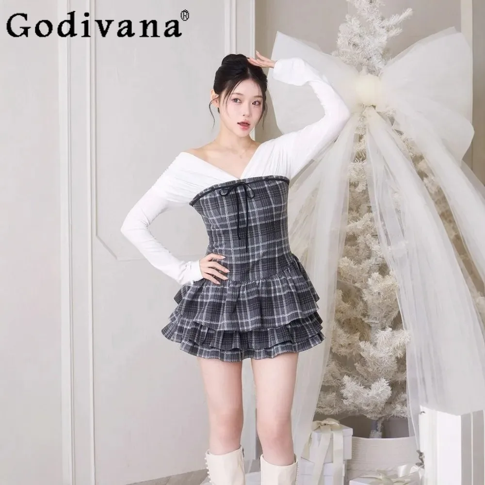 2026 Spring New Japanese Style Sweet Girl Faux Two-Piece Waist-Cinching Dress Plaid V-Neck Long Sleeve Versatile Commuting Dress
2026 Spring New Japanese Style Sweet Girl Faux Two-Piece Waist-Cinching Dress Plaid V-Neck Long Sleeve Versatile Commuting Dress