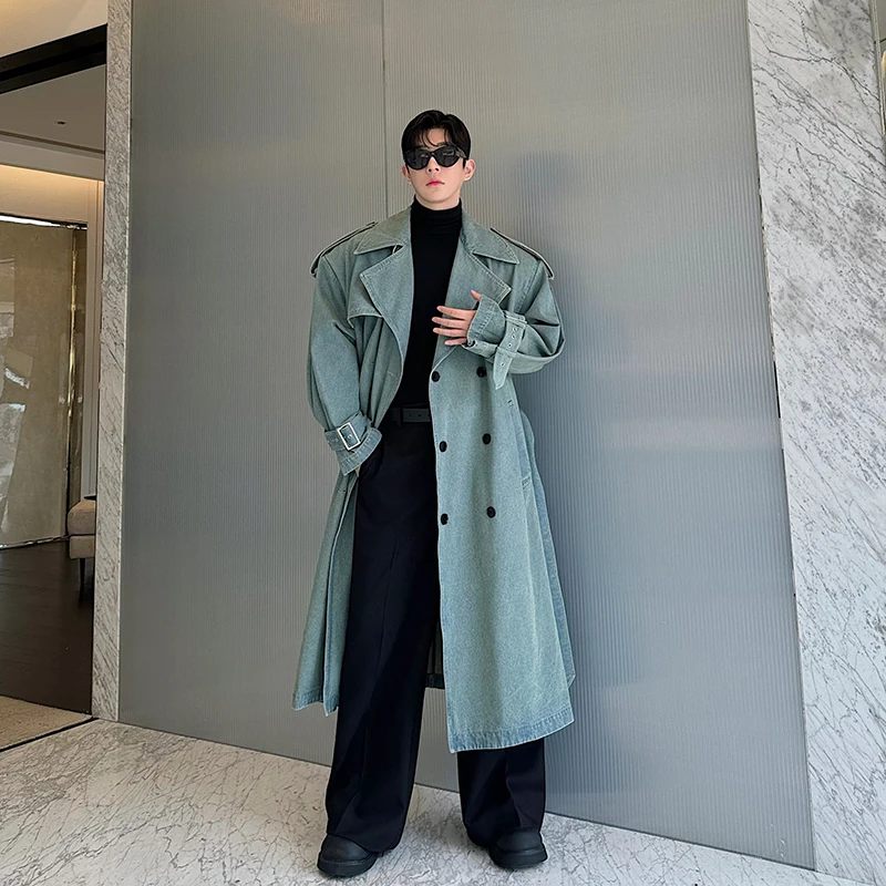 Мужское джинсовое пальто в стиле ретро, удлиненное, с двойным рядом пуговиц, отложным воротником, до колен, модное, осеннее, премиум-класса
Мужское джинсовое пальто в стиле ретро, удлиненное, с двойным рядом пуговиц, отложным воротником, до колен, модное, осеннее, премиум-класса