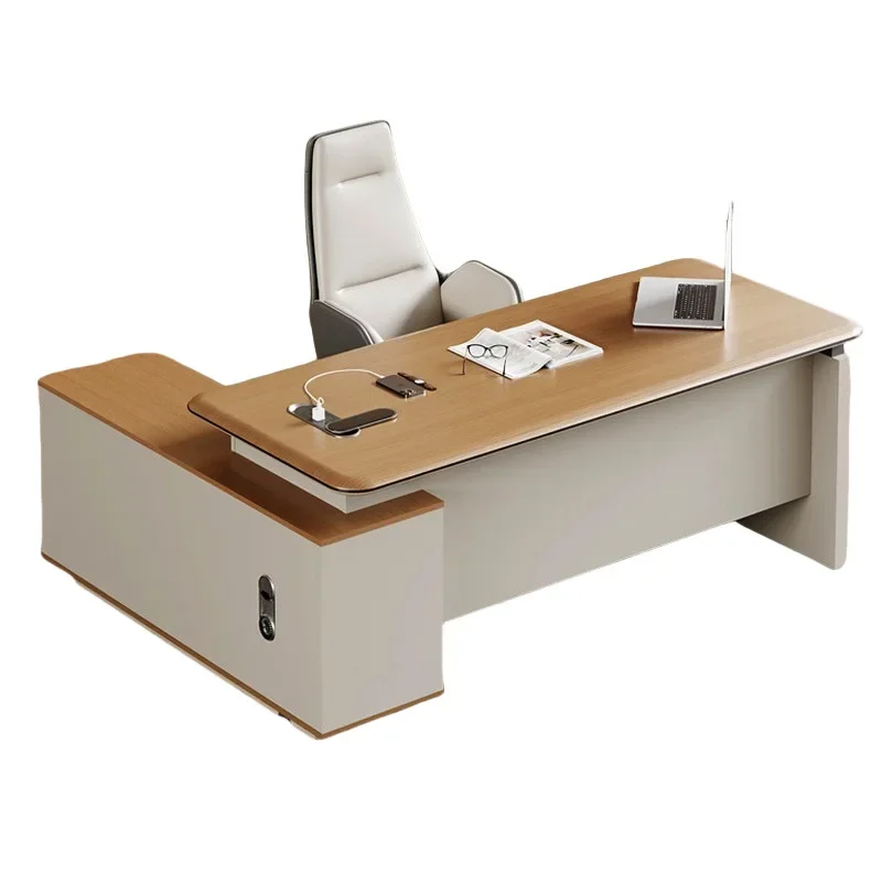 Комплект офисной мебели: кресло руководителя, стол для старшего руководителя, стол для менеджера, офисное кресло
Комплект офисной мебели: кресло руководителя, стол для старшего руководителя, стол для менеджера, офисное кресло