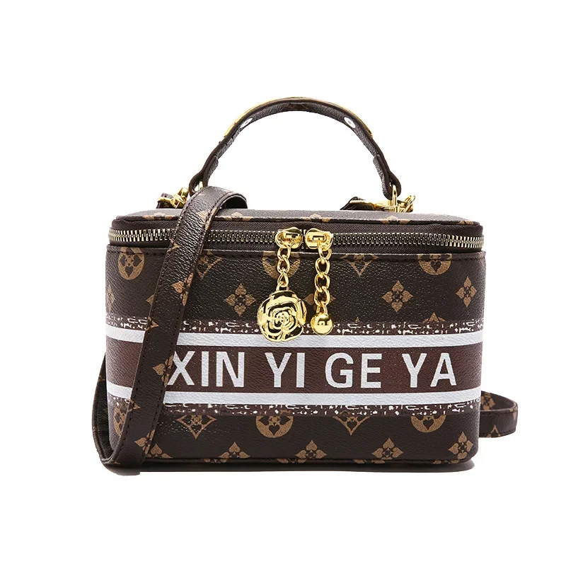 New 2026 High Fashion Portable Small Square Bag Versatile Printing Large Capacity Shoulder Messenger Women's Bag
New 2026 High Fashion Portable Small Square Bag Versatile Printing Large Capacity Shoulder Messenger Women's Bag