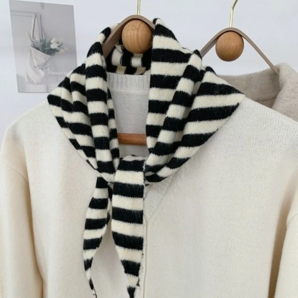 Soft Knitted Triangular Scarf Warm Wool Striped Pattern Wool Scarf Versatile Design Knitted Triangle Scarf Holiday Present
Soft Knitted Triangular Scarf Warm Wool Striped Pattern Wool Scarf Versatile Design Knitted Triangle Scarf Holiday Present
