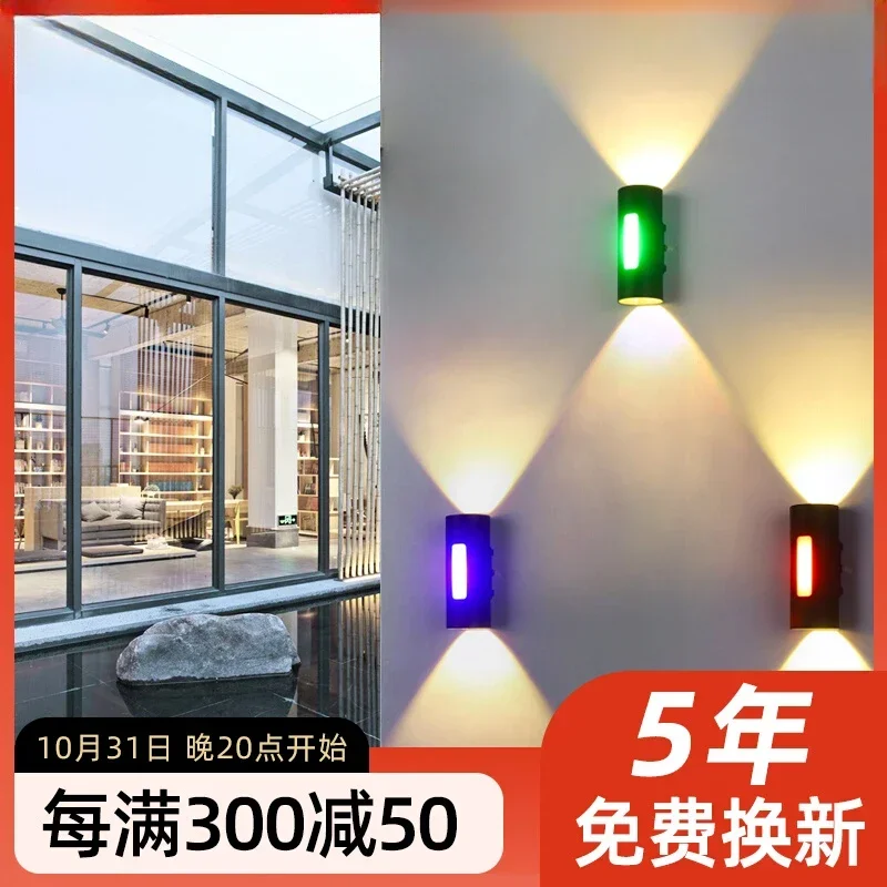 Outdoor wall lamp Waterproof courtyard Villa Garden Exterior wall Corridor Corridor Door front pillar LED double-headed wall lam
Outdoor wall lamp Waterproof courtyard Villa Garden Exterior wall Corridor Corridor Door front pillar LED double-headed wall lam