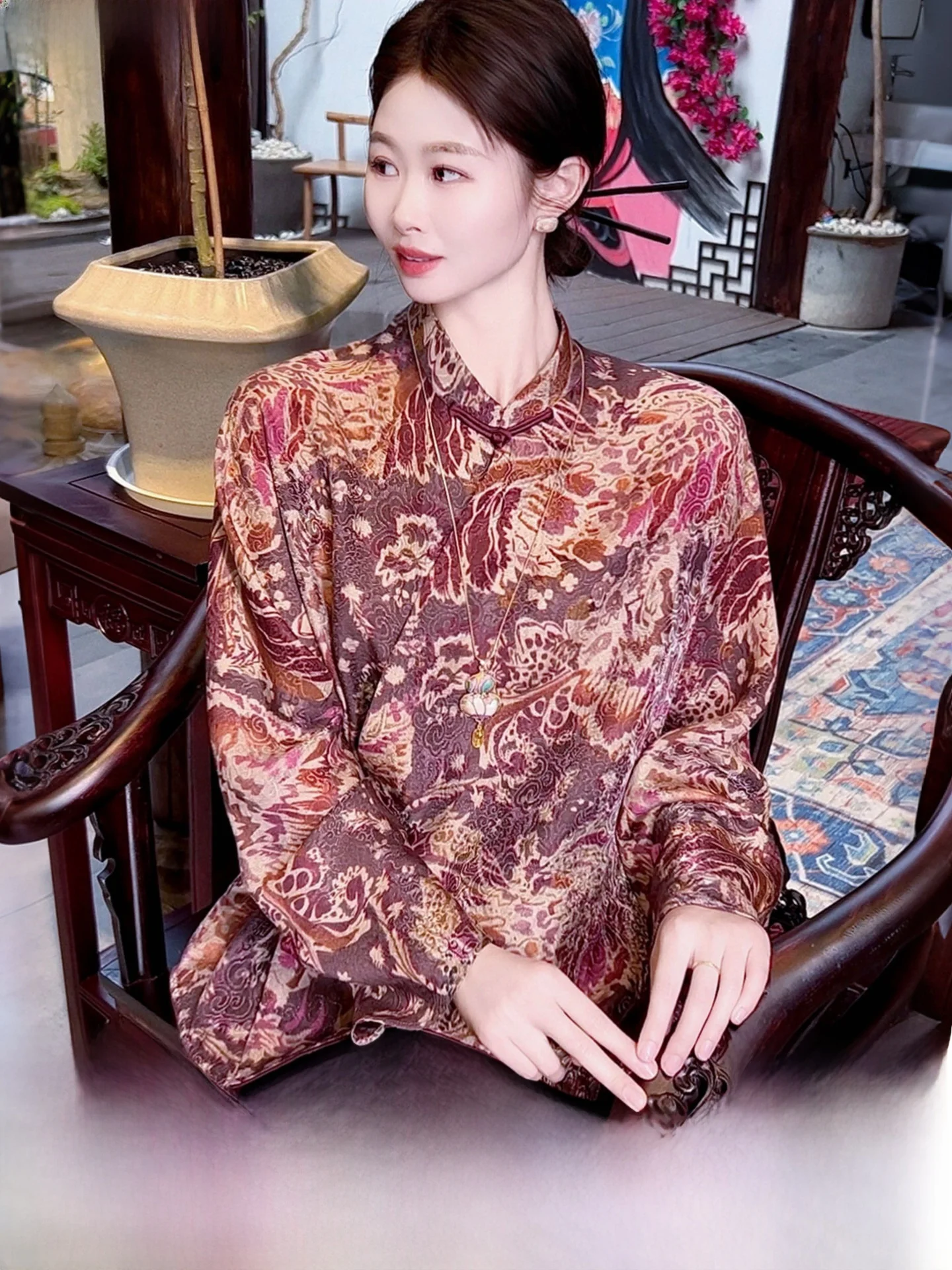 Elegant Chinese Style Women's Shirt Floral Embroidery Asymmetrical Buttoning Small Stand Collar Silk Long Sleeve Casual Top
Elegant Chinese Style Women's Shirt Floral Embroidery Asymmetrical Buttoning Small Stand Collar Silk Long Sleeve Casual Top
