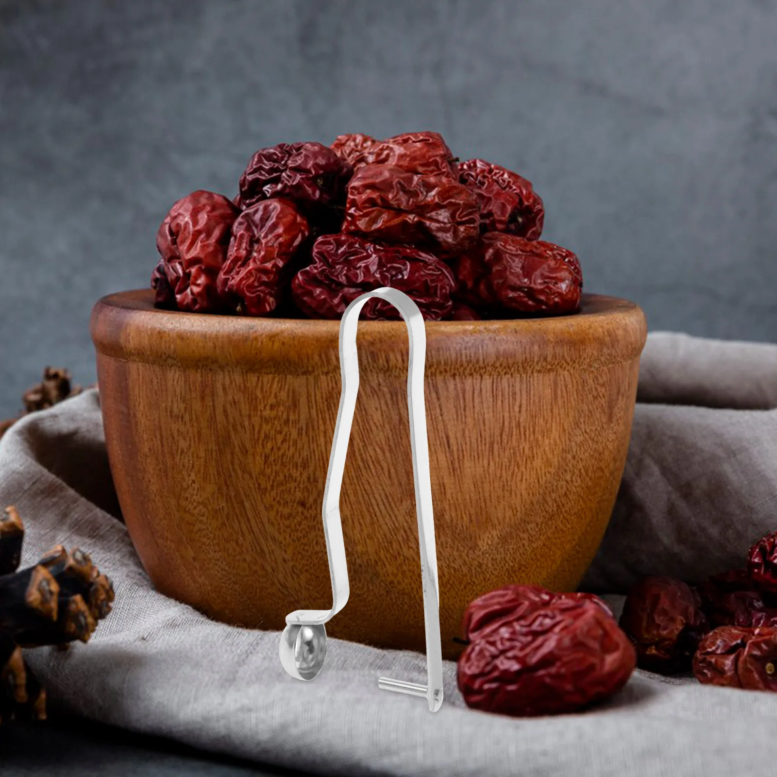 2Pcs Red Dates Pitting Tool Jujube Cherry Corer Stainless Steel Manual Fruit Pitter Kitchen Tool for Efficient Cooking
2Pcs Red Dates Pitting Tool Jujube Cherry Corer Stainless Steel Manual Fruit Pitter Kitchen Tool for Efficient Cooking