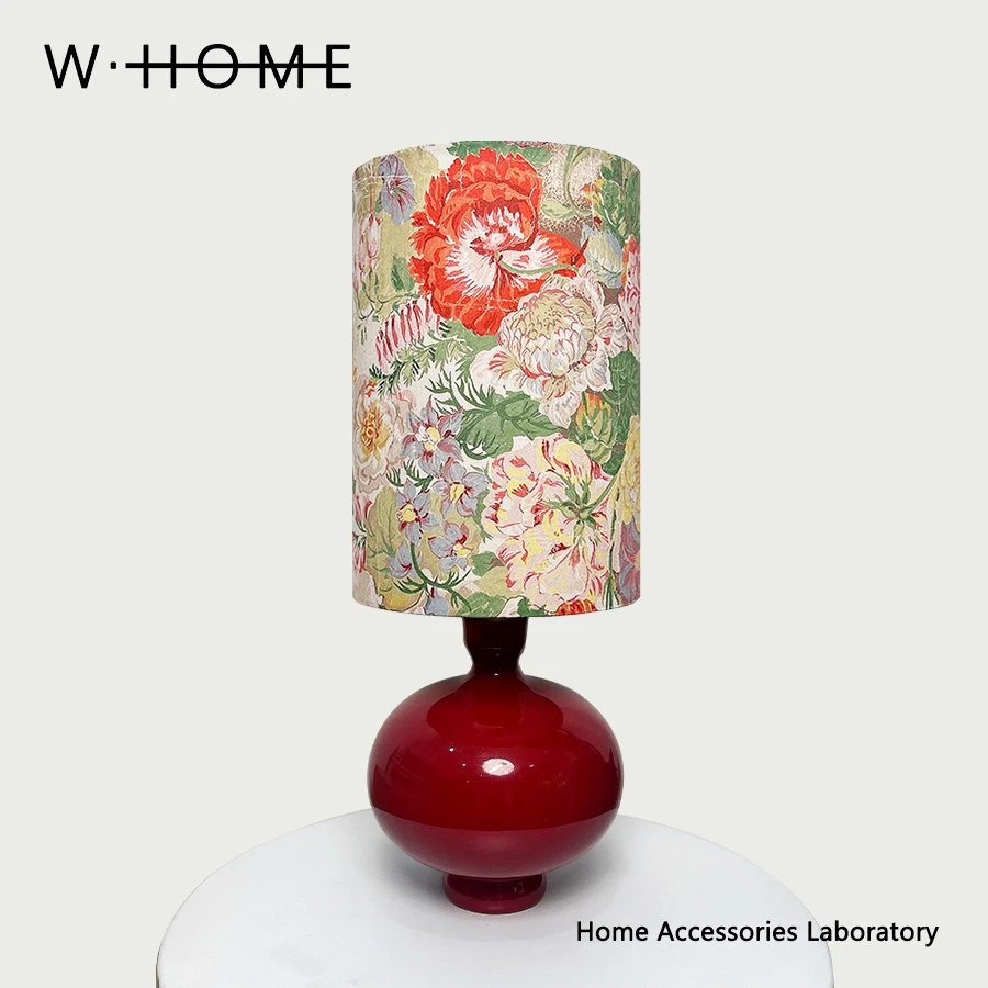 Embracing the Moon, Chinese Red Fabric Desk Lamp Imported Liberty Fabric Creative Vintage Atmosphere Lamp Gift
Embracing the Moon, Chinese Red Fabric Desk Lamp Imported Liberty Fabric Creative Vintage Atmosphere Lamp Gift