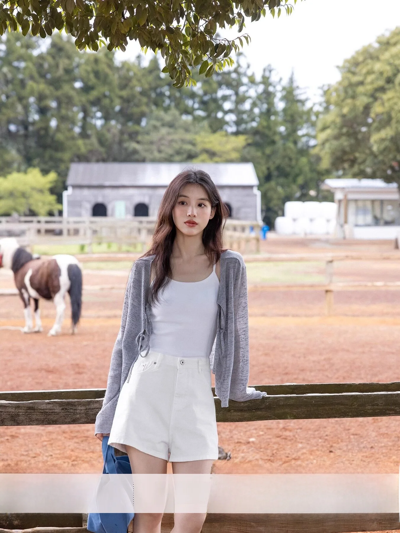 Summer Pasture Casual Loose Thin Denim Shorts Women's A-Line Pants White High Waist Straight Leg Jeans Casual Summer Wear
Summer Pasture Casual Loose Thin Denim Shorts Women's A-Line Pants White High Waist Straight Leg Jeans Casual Summer Wear