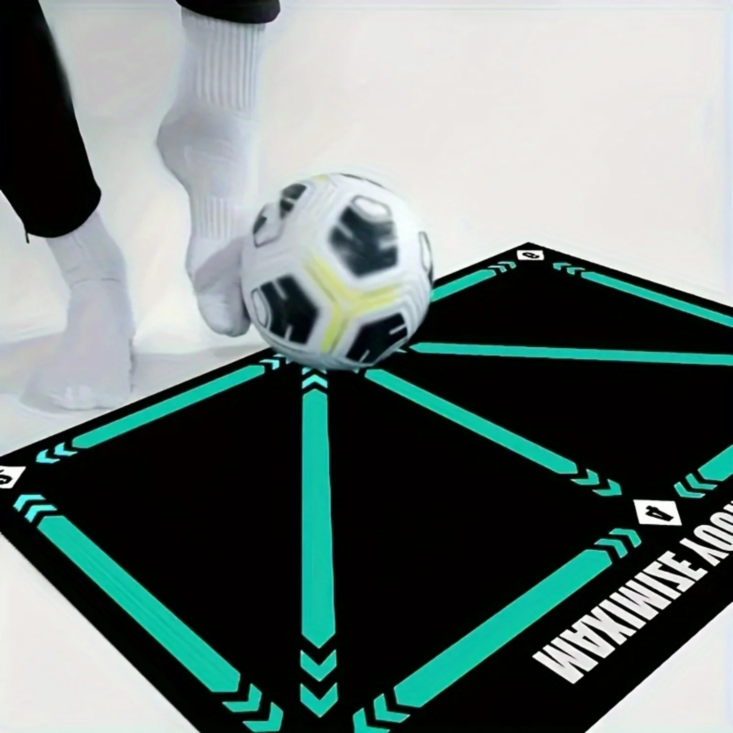 Soccer Training Mat, Non-slip Noise Reduction Football Carpet, Football Indoor Practice Pad
Soccer Training Mat, Non-slip Noise Reduction Football Carpet, Football Indoor Practice Pad