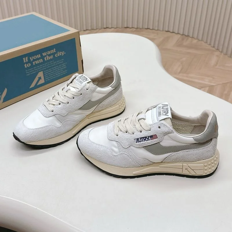 2026 Classic Thick Soled Women Casual Board Shoes AUTRY MEDALIST Versatile Trendy Women Shoes Lace up Sports Style White Shoes
2026 Classic Thick Soled Women Casual Board Shoes AUTRY MEDALIST Versatile Trendy Women Shoes Lace up Sports Style White Shoes