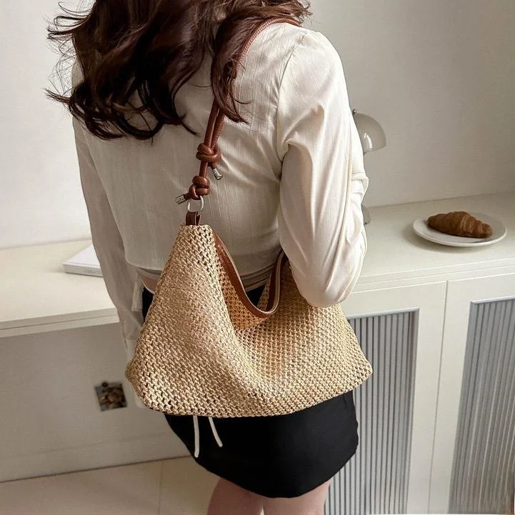 Handwoven Women's Tote Bag 2026 New Fashion Retro Straw Basket Bag Versatile Large Capacity Single Shoulder Crossbody Bag
Handwoven Women's Tote Bag 2026 New Fashion Retro Straw Basket Bag Versatile Large Capacity Single Shoulder Crossbody Bag