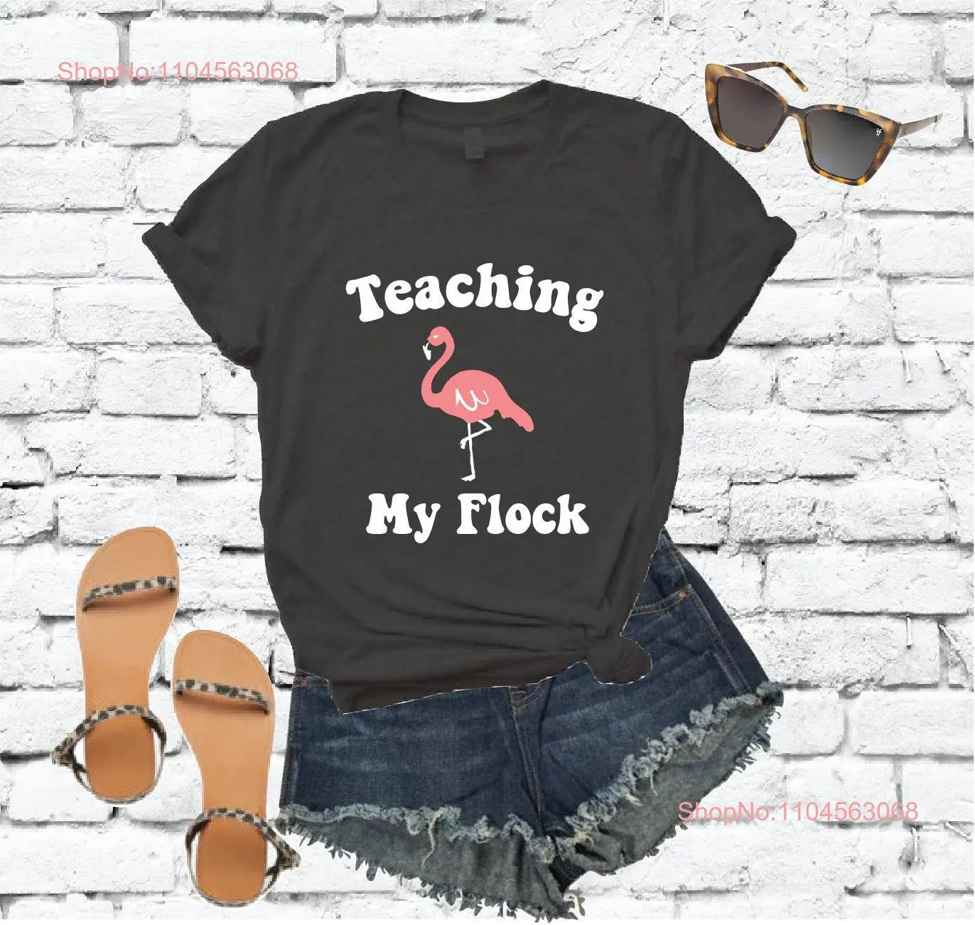 Футболка Teaching My Flock с фламинго, забавная для учителей, розовая, для учителя начальной школы, с длинными или короткими рукавами
Футболка Teaching My Flock с фламинго, забавная для учителей, розовая, для учителя начальной школы, с длинными или короткими рукавами