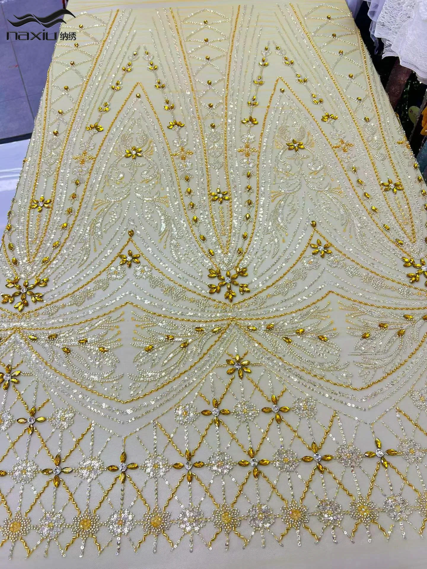 Madison Gold African Sequins Lace Fabric High Quality French Nigerian Stones Lace Mesh Fabrics Beads For Wedding Sewing Dress
Madison Gold African Sequins Lace Fabric High Quality French Nigerian Stones Lace Mesh Fabrics Beads For Wedding Sewing Dress