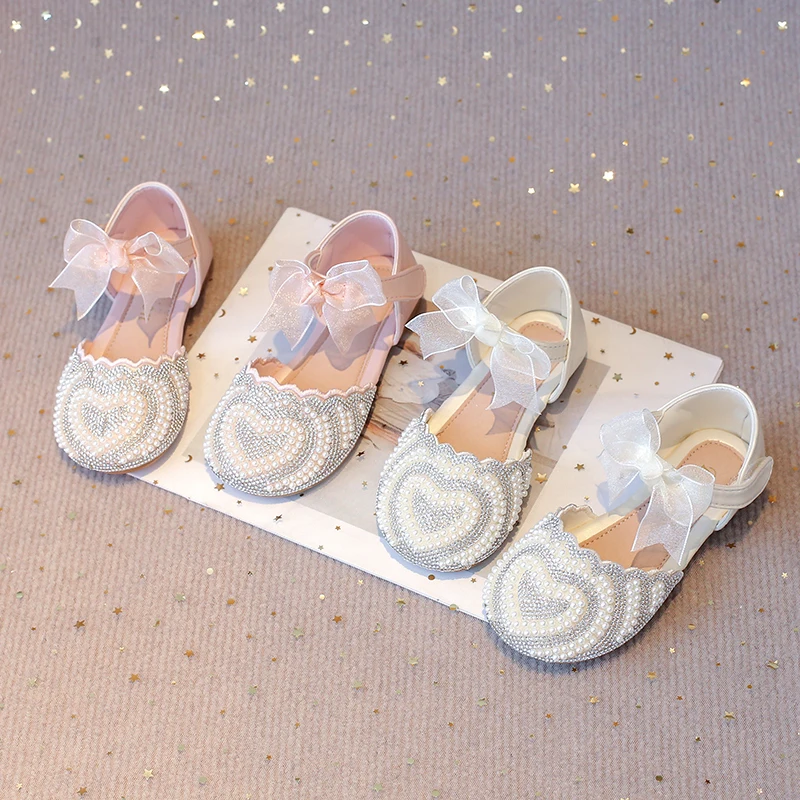 YUYIN New Broken Diamond Heart Bow Princess Shoes Girls Children Baby PU Leather Spring and Autumn Comfortable Soft Sole Sandals
YUYIN New Broken Diamond Heart Bow Princess Shoes Girls Children Baby PU Leather Spring and Autumn Comfortable Soft Sole Sandals