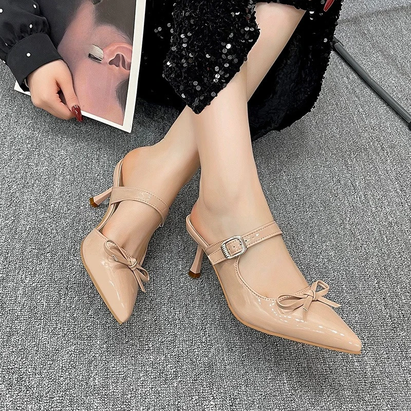 Women's Summer Outdoor Wear 2026 Fashionable French Slim Heel with A Headband and Half Slippers
Women's Summer Outdoor Wear 2026 Fashionable French Slim Heel with A Headband and Half Slippers