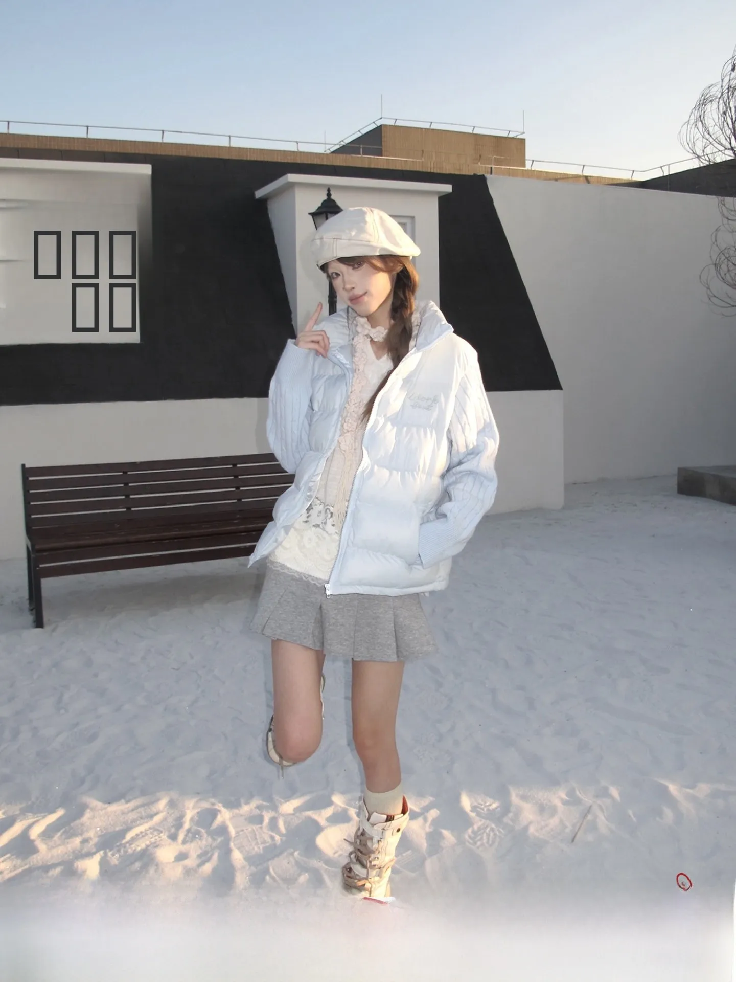 Синяя вязаная куртка-пуховик с пэчворком из хлопка для женщин, весна 2026, прямого кроя, утепленное хлопковое пальто Bubble Pine Oil
Синяя вязаная куртка-пуховик с пэчворком из хлопка для женщин, весна 2026, прямого кроя, утепленное хлопковое пальто Bubble Pine Oil