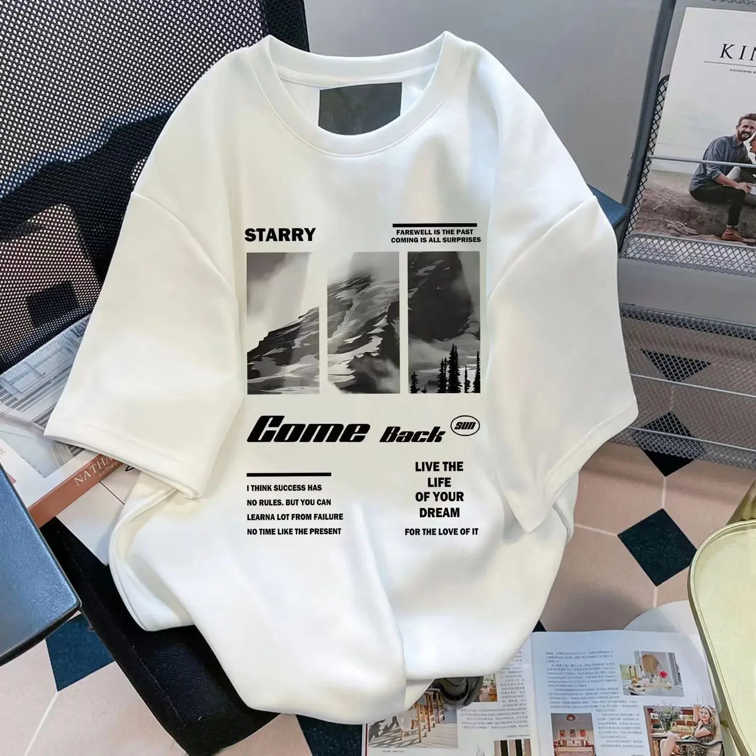 American trend street men and women hip-hop retro personality letter print round neck short sleeved couple loose casual T-shirt
American trend street men and women hip-hop retro personality letter print round neck short sleeved couple loose casual T-shirt