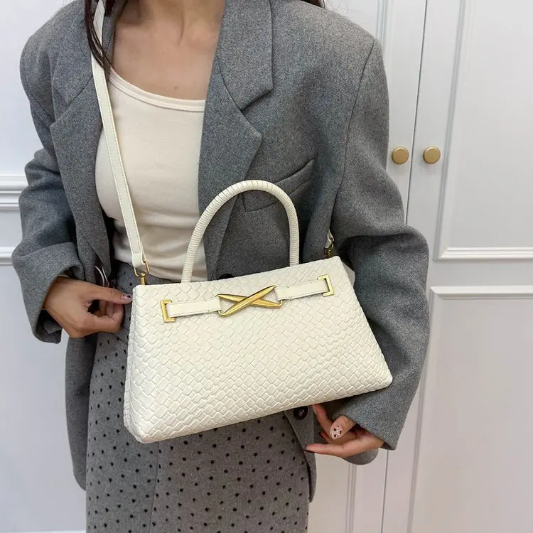 Fashion Trendy Commuter Classic Diaper Bag Elegant Crossbody Handbag For Women Luxury Large Capacity Shoulder Messenger
Fashion Trendy Commuter Classic Diaper Bag Elegant Crossbody Handbag For Women Luxury Large Capacity Shoulder Messenger