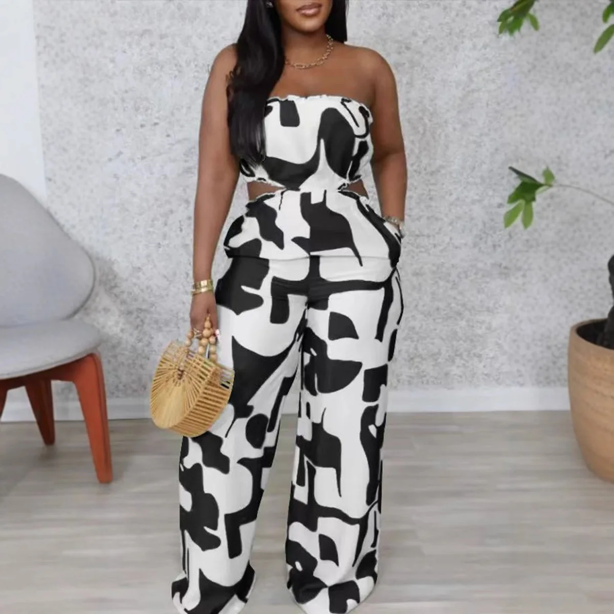 Summer Sexy Jumpsuits Women Strapless Elegant Strapless Gathered Printed Wide-Leg Jumpsuit Straight Trousers Jumpsuits
Summer Sexy Jumpsuits Women Strapless Elegant Strapless Gathered Printed Wide-Leg Jumpsuit Straight Trousers Jumpsuits
