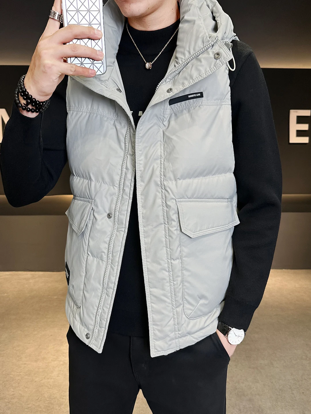 Мужской утепленный жилет с капюшоном, повседневный, модный, в корейском стиле, осенне-зимняя верхняя одежда U-ICLER, полиэстер, пуховый наполнитель
Мужской утепленный жилет с капюшоном, повседневный, модный, в корейском стиле, осенне-зимняя верхняя одежда U-ICLER, полиэстер, пуховый наполнитель