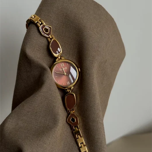 Elegant Women'S WatchSmall And Exquisite BraceletBranded Women'S Watch2026 New StyleHigh-Quality And Elegant Women'S Wristwatch.
Elegant Women'S WatchSmall And Exquisite BraceletBranded Women'S Watch2026 New StyleHigh-Quality And Elegant Women'S Wristwatch.