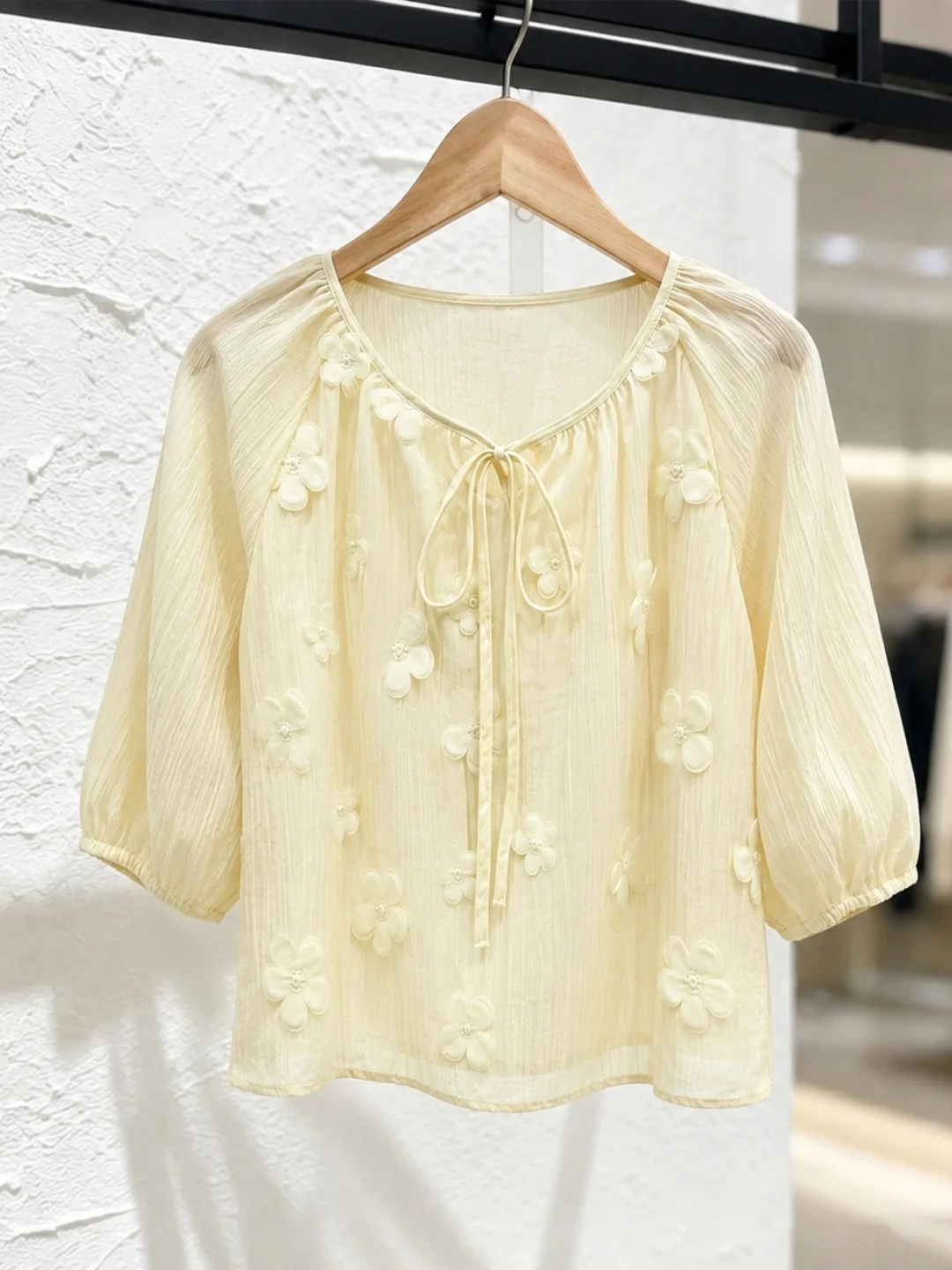 Elegant Knot Design Shirt Women's Casual Versatile Ageless Top Korean Style Seven Sleeve Length round Neck Commute Fashion
Elegant Knot Design Shirt Women's Casual Versatile Ageless Top Korean Style Seven Sleeve Length round Neck Commute Fashion