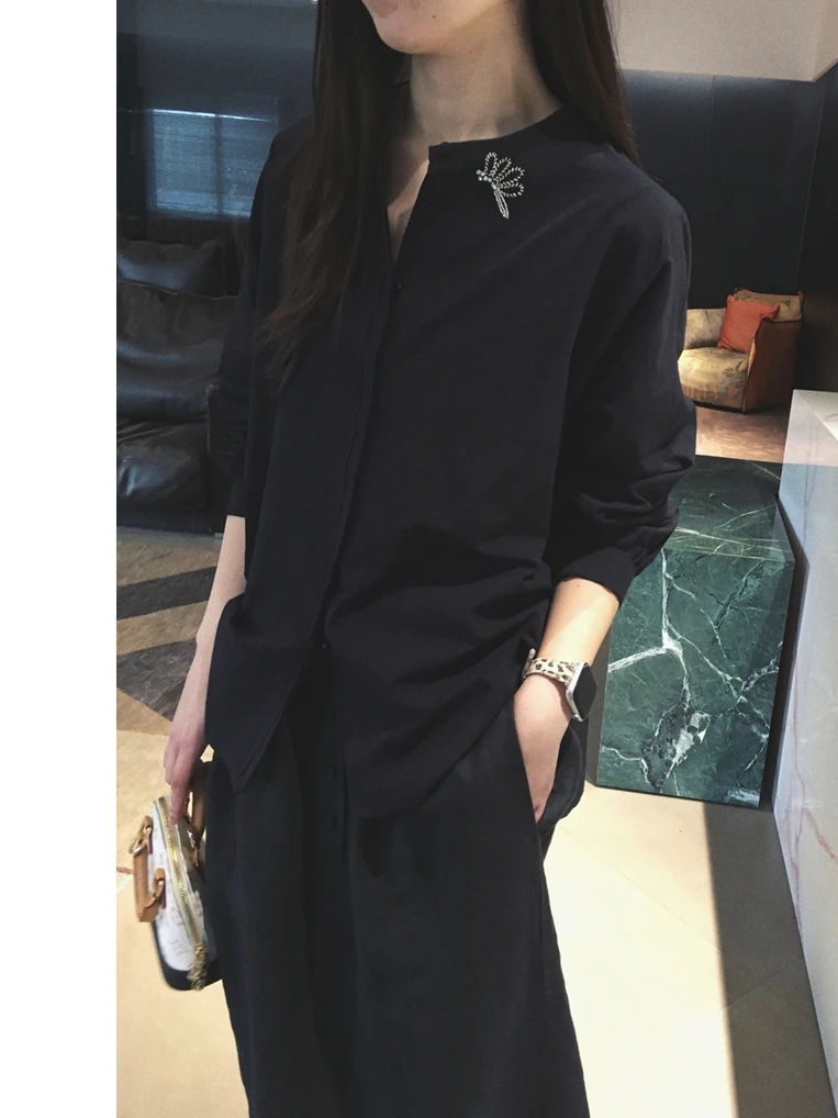 Рубашка Cuijia из длинноволокнистого хлопка с высоким числом нитей, ручной вышивкой, круглым вырезом, длинными рукавами, в повседневном стиле, с алмазной вышивкой
Рубашка Cuijia из длинноволокнистого хлопка с высоким числом нитей, ручной вышивкой, круглым вырезом, длинными рукавами, в повседневном стиле, с алмазной вышивкой