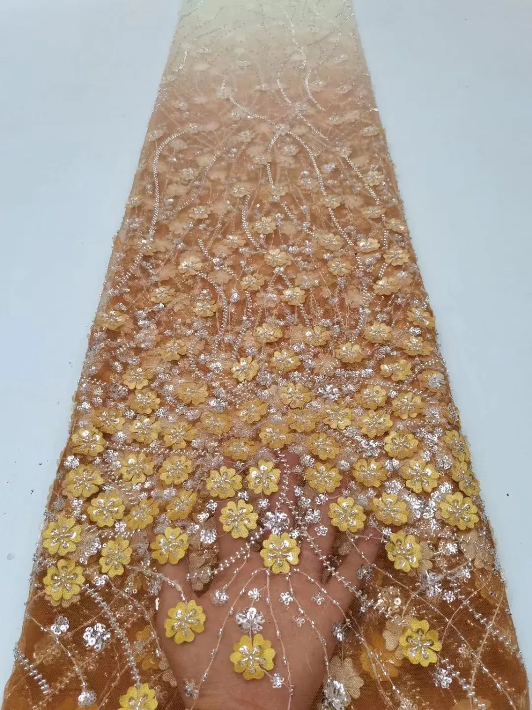 Latest African Sequins Lace Fabrics High Quality Beaded Lace Material French Nigerian Lace With Beads For Women Party Sewing
Latest African Sequins Lace Fabrics High Quality Beaded Lace Material French Nigerian Lace With Beads For Women Party Sewing