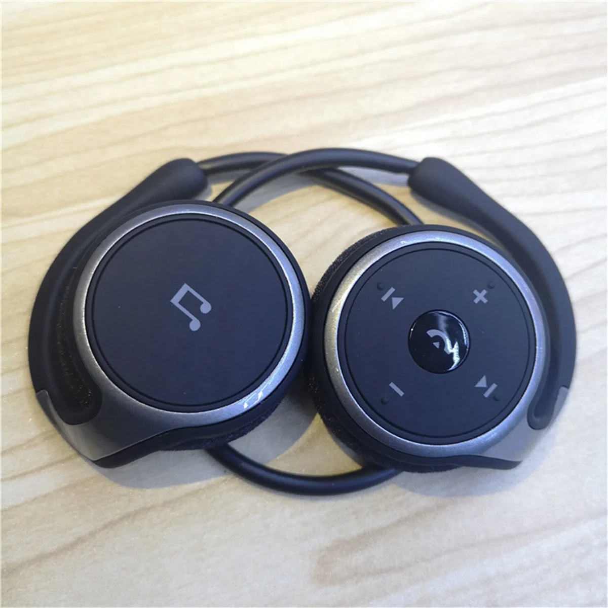 ABWG-A6 Стерео Bluetooth-наушники Спортивные Bluetooth-наушники для бега Bluetooth на вынос Горячие продажи Налобный Bluetooth
ABWG-A6 Стерео Bluetooth-наушники Спортивные Bluetooth-наушники для бега Bluetooth на вынос Горячие продажи Налобный Bluetooth
