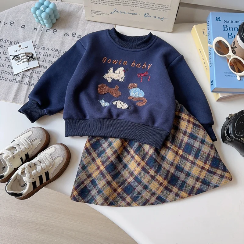 Girls' Casual Set Winter New Style Baby Girl Fashionable Cartoon Top and Skirt Two-Piece Set
Girls' Casual Set Winter New Style Baby Girl Fashionable Cartoon Top and Skirt Two-Piece Set