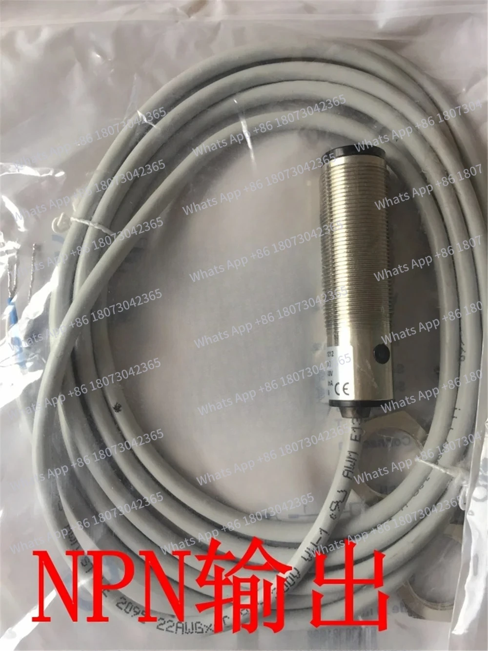 Новые оригинальные фотоэлектрические датчики VTF18-4N1212 или VTF18-4P1212
Новые оригинальные фотоэлектрические датчики VTF18-4N1212 или VTF18-4P1212