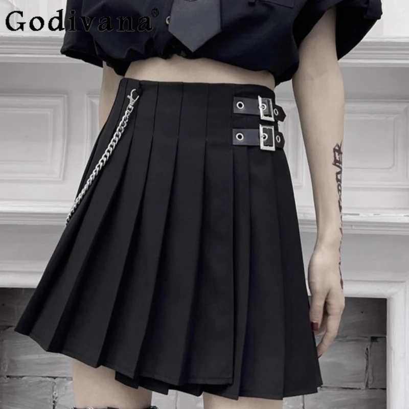 Temperament Girl Autumn Winter Irregular Chain Black Punk Skirt Street A-line High Waist Versatile Age-reducing Pleated Skirts
Temperament Girl Autumn Winter Irregular Chain Black Punk Skirt Street A-line High Waist Versatile Age-reducing Pleated Skirts