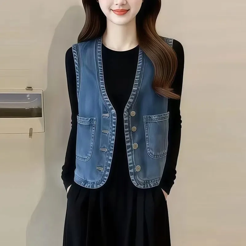 Korean Ladies Large Size 5XL Cowboy Sleeveless Short Coat Summer Women Fashion Cardigan Waistcoat Tops Female Denim Vest Jacket
Korean Ladies Large Size 5XL Cowboy Sleeveless Short Coat Summer Women Fashion Cardigan Waistcoat Tops Female Denim Vest Jacket