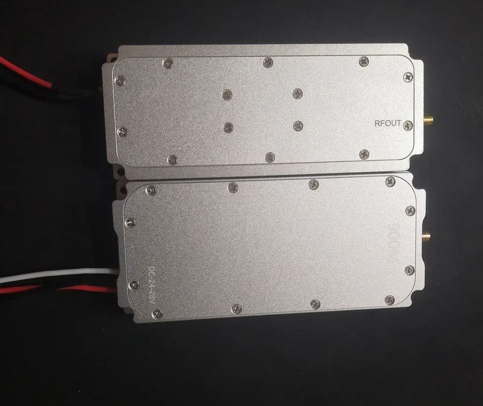 1pcs 30W 900M 433M 800M 930M 650-850mhz Anti-Drone Amplifier Module 1.2G 1.4G 1.5G 2.4G 5.2G 5.8G drone countermeasures modules
1pcs 30W 900M 433M 800M 930M 650-850mhz Anti-Drone Amplifier Module 1.2G 1.4G 1.5G 2.4G 5.2G 5.8G drone countermeasures modules