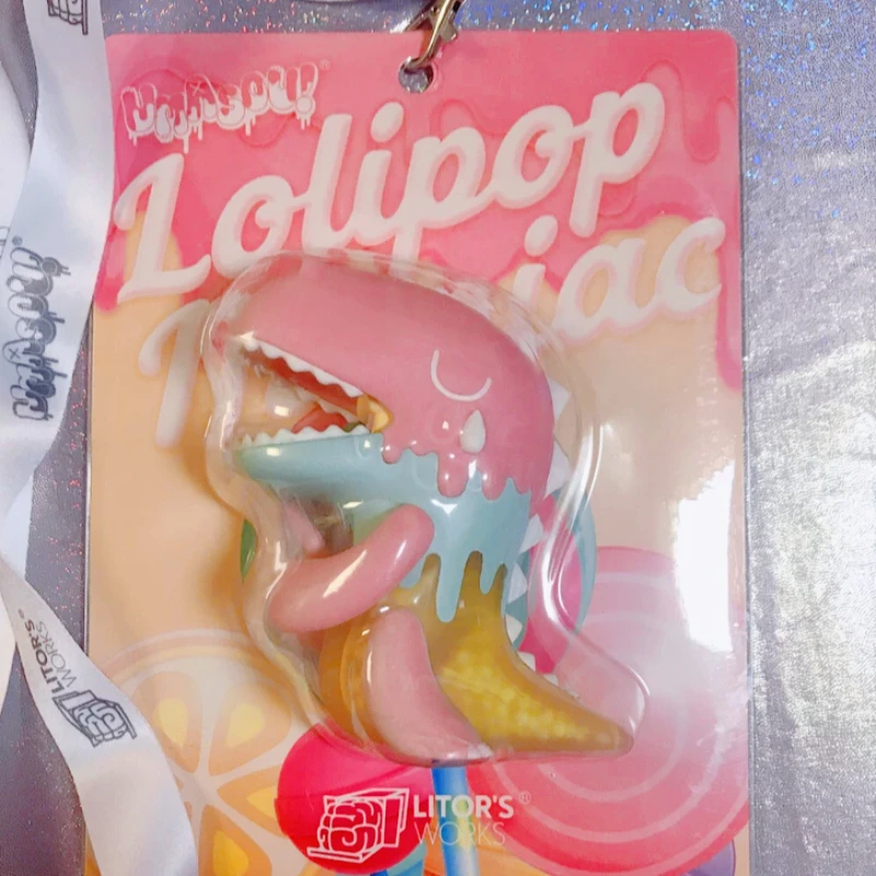 Sank Park with Dinosaur Umasoul Seesaw Figure Toy Pink Dream in Summer Doll Art Collaboration Designer Toys Decoration Gift
Sank Park with Dinosaur Umasoul Seesaw Figure Toy Pink Dream in Summer Doll Art Collaboration Designer Toys Decoration Gift