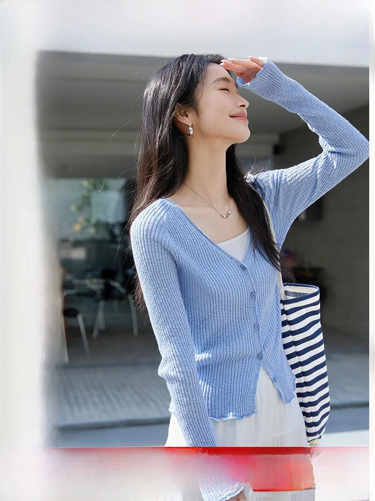 Slim Fit Long Sve V-Ne Knitted Open Cardigan Women's Spring Autumn New Sle Ear Musoom Lace Design Casual Top
Slim Fit Long Sve V-Ne Knitted Open Cardigan Women's Spring Autumn New Sle Ear Musoom Lace Design Casual Top