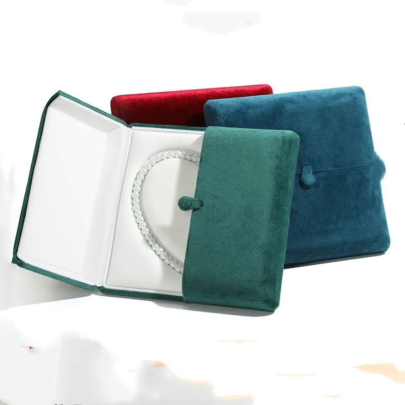 1piece/lot Jewelry Box for Pearl necklace Box red/yellow/gray SQUARE Velvet box multicolor Wholesale
1piece/lot Jewelry Box for Pearl necklace Box red/yellow/gray SQUARE Velvet box multicolor Wholesale