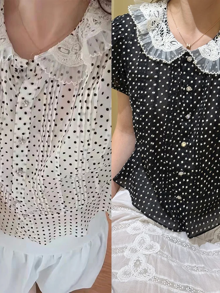 Summer 2026 Sweet Rhinestone Button Polka Dot Color Block Lace Trim Doll Collar Waist Carded Women's Top French Style Slim Fi...
Summer 2026 Sweet Rhinestone Button Polka Dot Color Block Lace Trim Doll Collar Waist Carded Women's Top French Style Slim Fi...