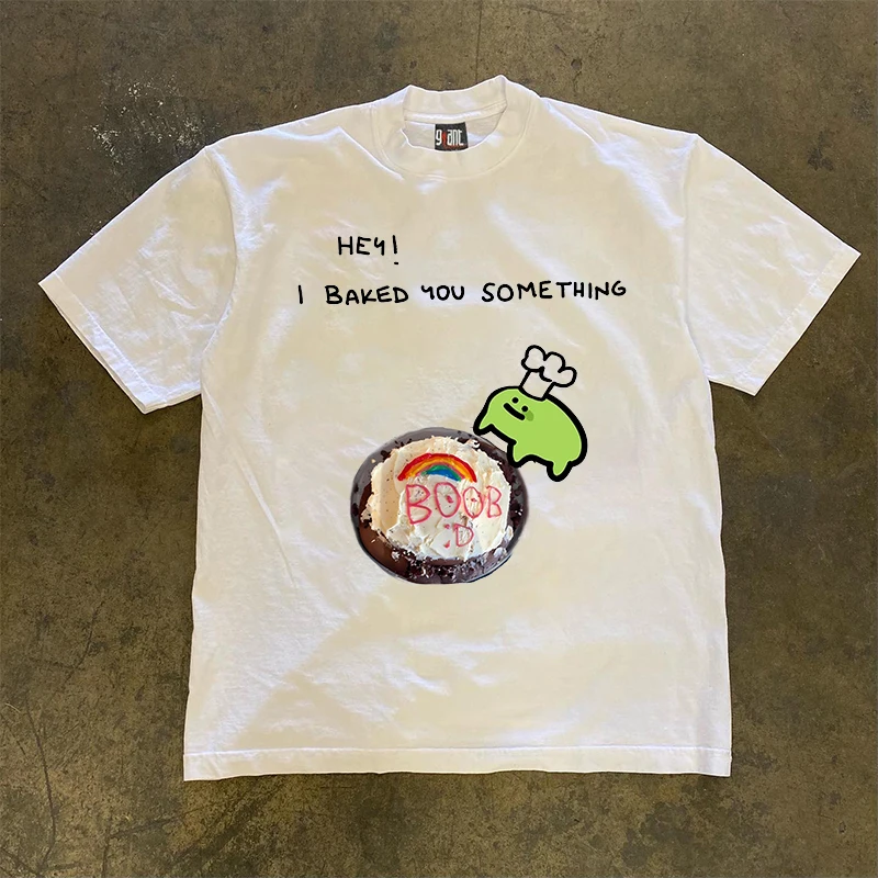 Футболка с коротким рукавом в стиле 90-х, плотная, не легкая, для пар, женская, с уникальным дизайном «Торт», с карманом, квадратная, с шапкой
Футболка с коротким рукавом в стиле 90-х, плотная, не легкая, для пар, женская, с уникальным дизайном «Торт», с карманом, квадратная, с шапкой