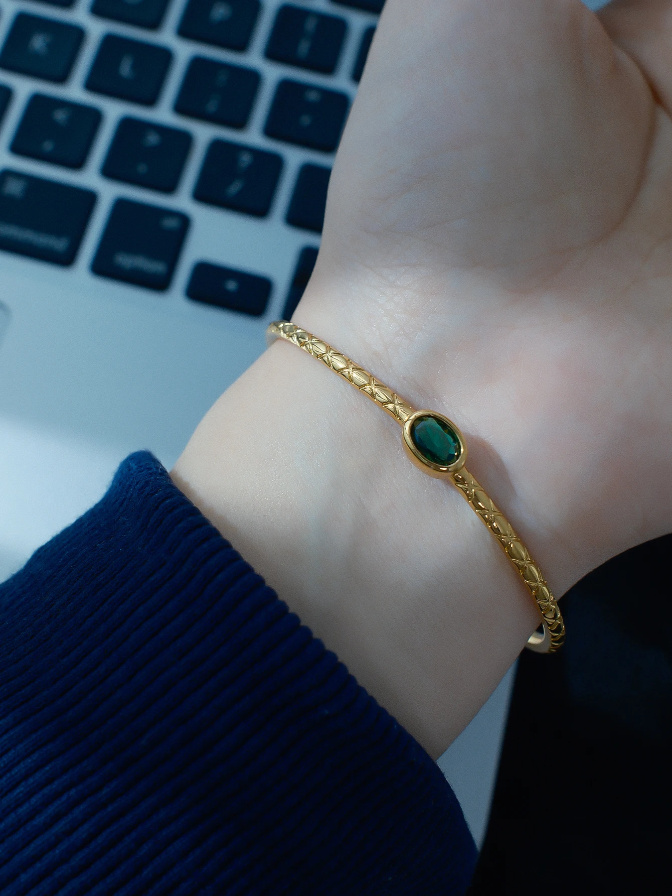 Cross-Border Popular Korean-Style Green Stone Stackable Gold Bracelet for Women, Light Luxury, High-End Feel, Versatile Open Bracelet
Cross-Border Popular Korean-Style Green Stone Stackable Gold Bracelet for Women, Light Luxury, High-End Feel, Versatile Open Bracelet