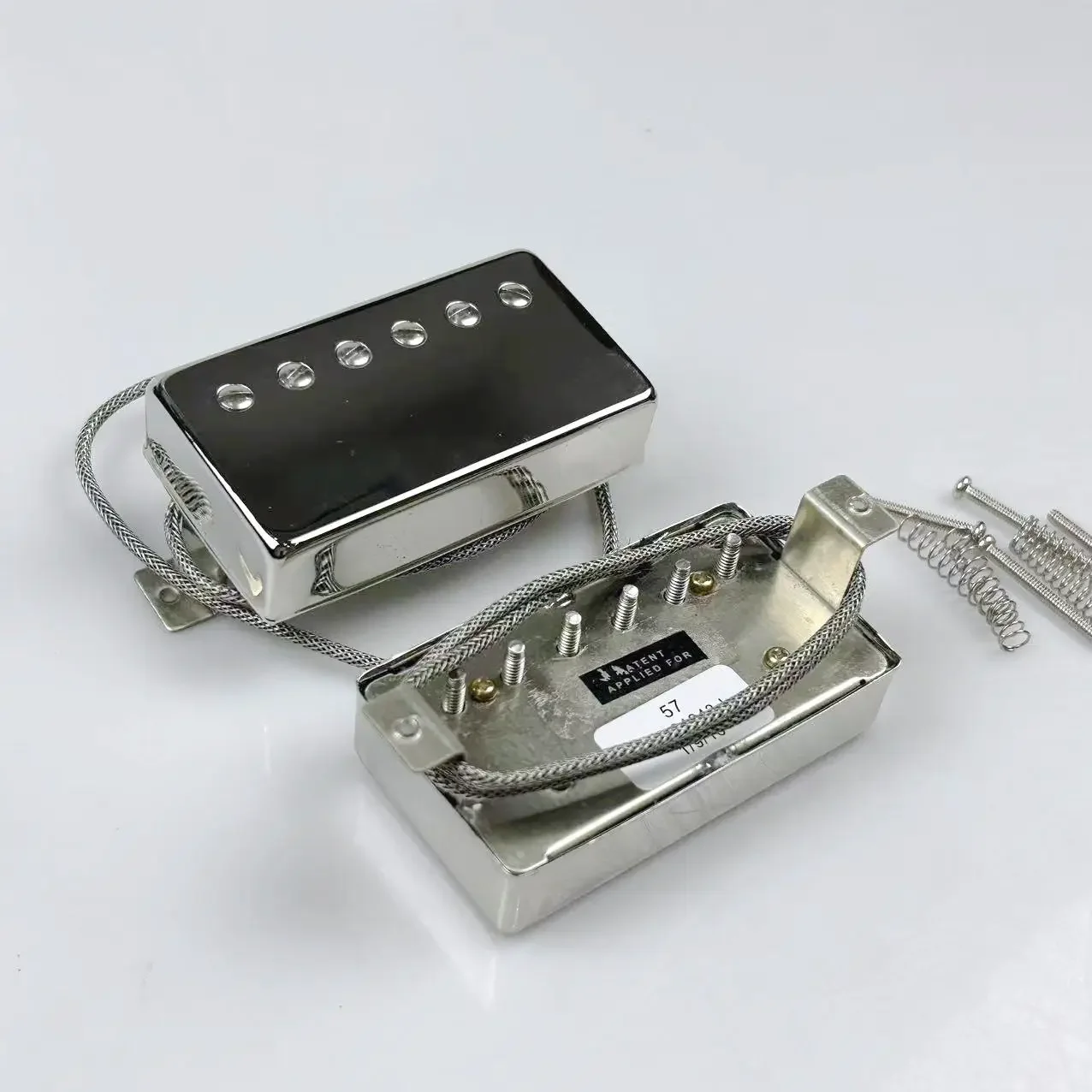 Guitar Pickups Alnico 2 Humbucker Pickups '57 Classic 8K '57 Classic Plus 8.6K
Guitar Pickups Alnico 2 Humbucker Pickups '57 Classic 8K '57 Classic Plus 8.6K