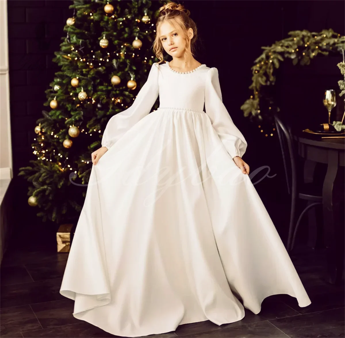 White Flower Girl Dresses for Weddings Long Sleeves White Satin Bow Princess Girls Birthday First Holy Communion Dress with Trai
White Flower Girl Dresses for Weddings Long Sleeves White Satin Bow Princess Girls Birthday First Holy Communion Dress with Trai