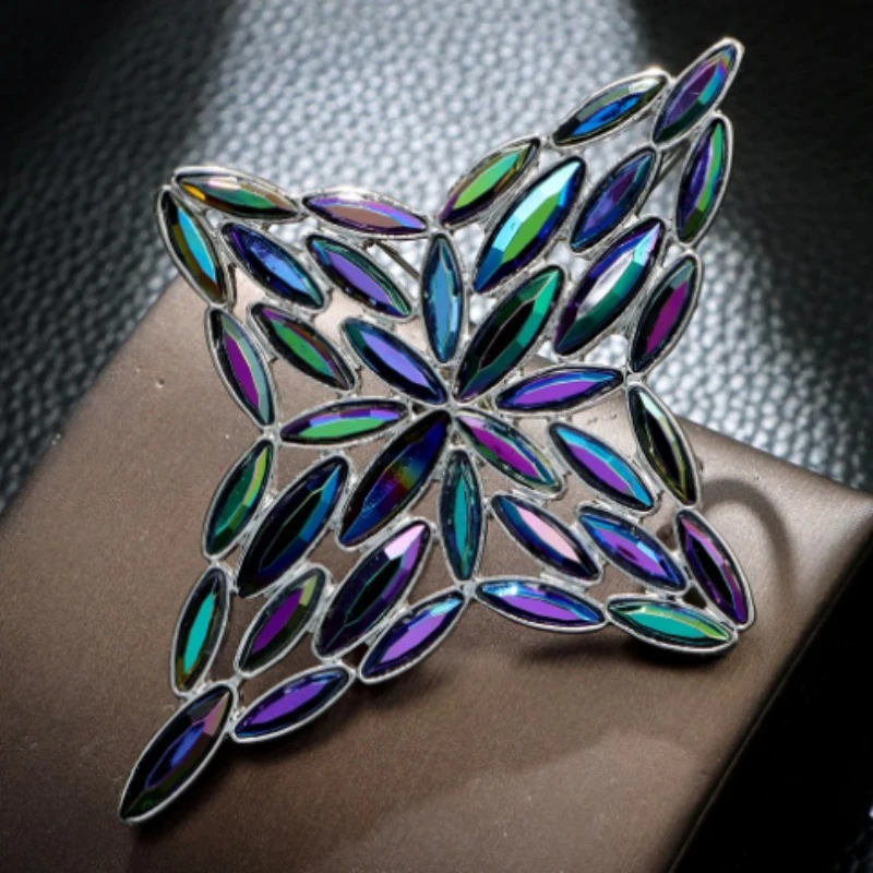 New Arrival Crystal Cross Brooches For Women Large Fashion Suit Accessories Vintage Pin 2 Colors Available
New Arrival Crystal Cross Brooches For Women Large Fashion Suit Accessories Vintage Pin 2 Colors Available
