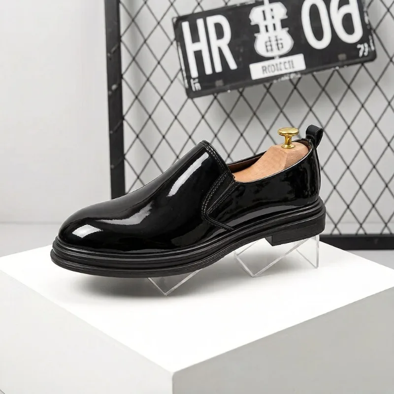 New Men's Plus Size One-Step Business Formal Leather Shoes, Korean Style Groom Wedding Shoes, Casual Youth Glossy Sneakers,38-47
New Men's Plus Size One-Step Business Formal Leather Shoes, Korean Style Groom Wedding Shoes, Casual Youth Glossy Sneakers,38-47