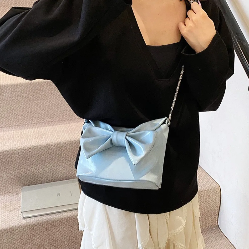 Zipper Bowknot Crossbody Bag Handbag Y2k Style Underarm Bag Single Shoulder Makeup Lipstick Bag PU Leather Bow Tote Bag Daily
Zipper Bowknot Crossbody Bag Handbag Y2k Style Underarm Bag Single Shoulder Makeup Lipstick Bag PU Leather Bow Tote Bag Daily