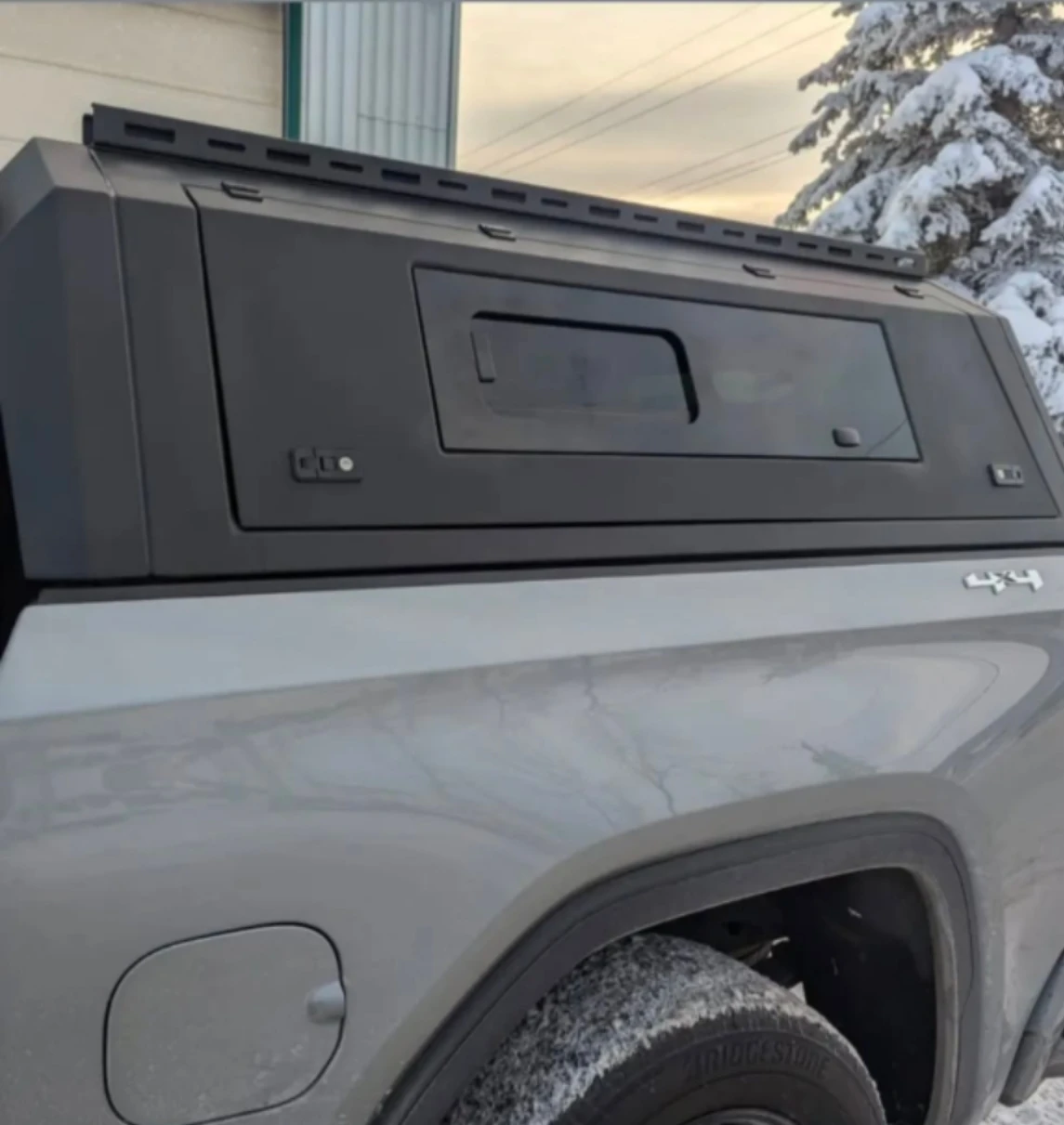 Customized Aluminum Truck Canopy for GMC Sierra Rust-Proof Camper Shell for Coastal Areas
Customized Aluminum Truck Canopy for GMC Sierra Rust-Proof Camper Shell for Coastal Areas