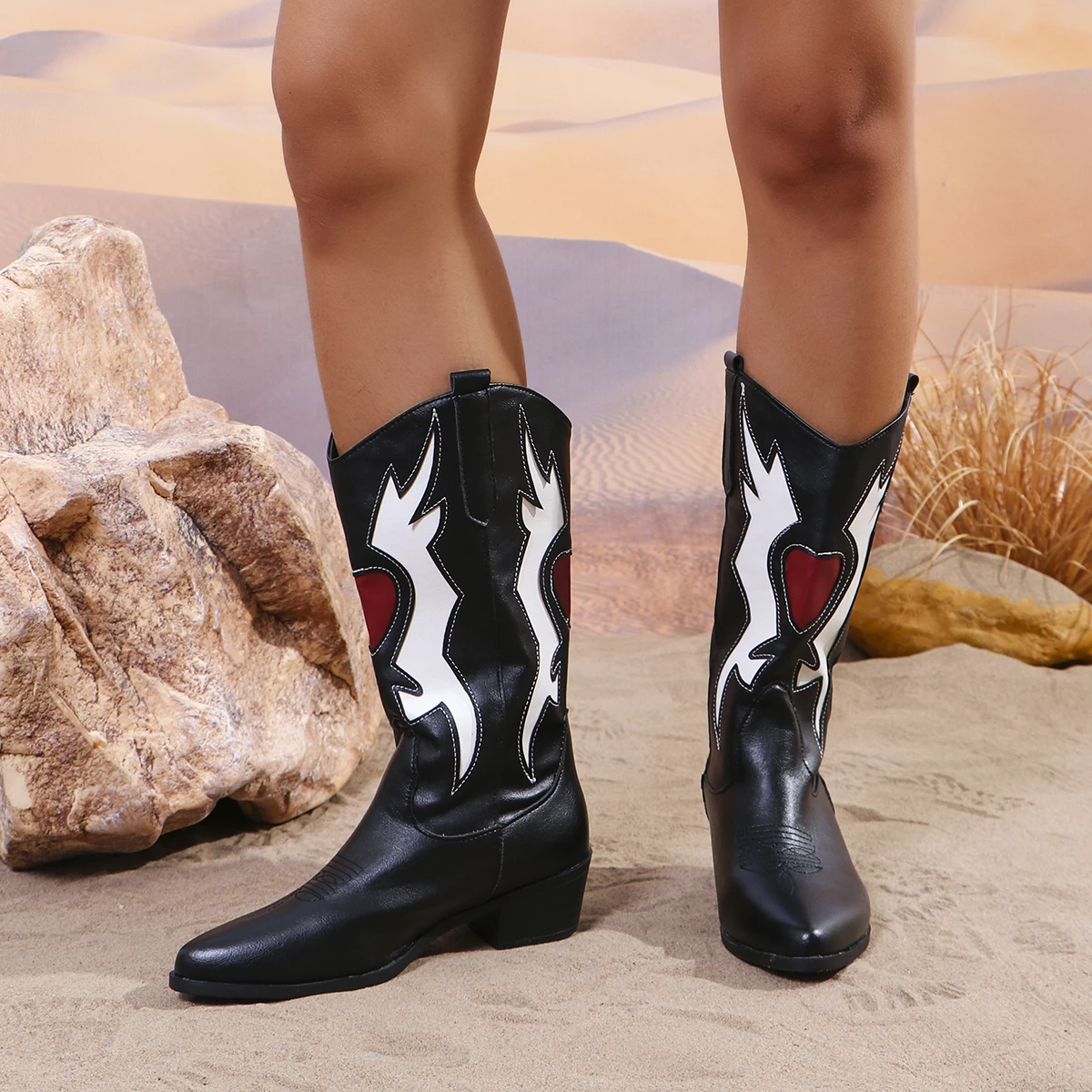 European and American style women's boots 2025 new retro cowboy boots, midsole boots, pointed toe midsole shoes, women's boots
European and American style women's boots 2025 new retro cowboy boots, midsole boots, pointed toe midsole shoes, women's boots