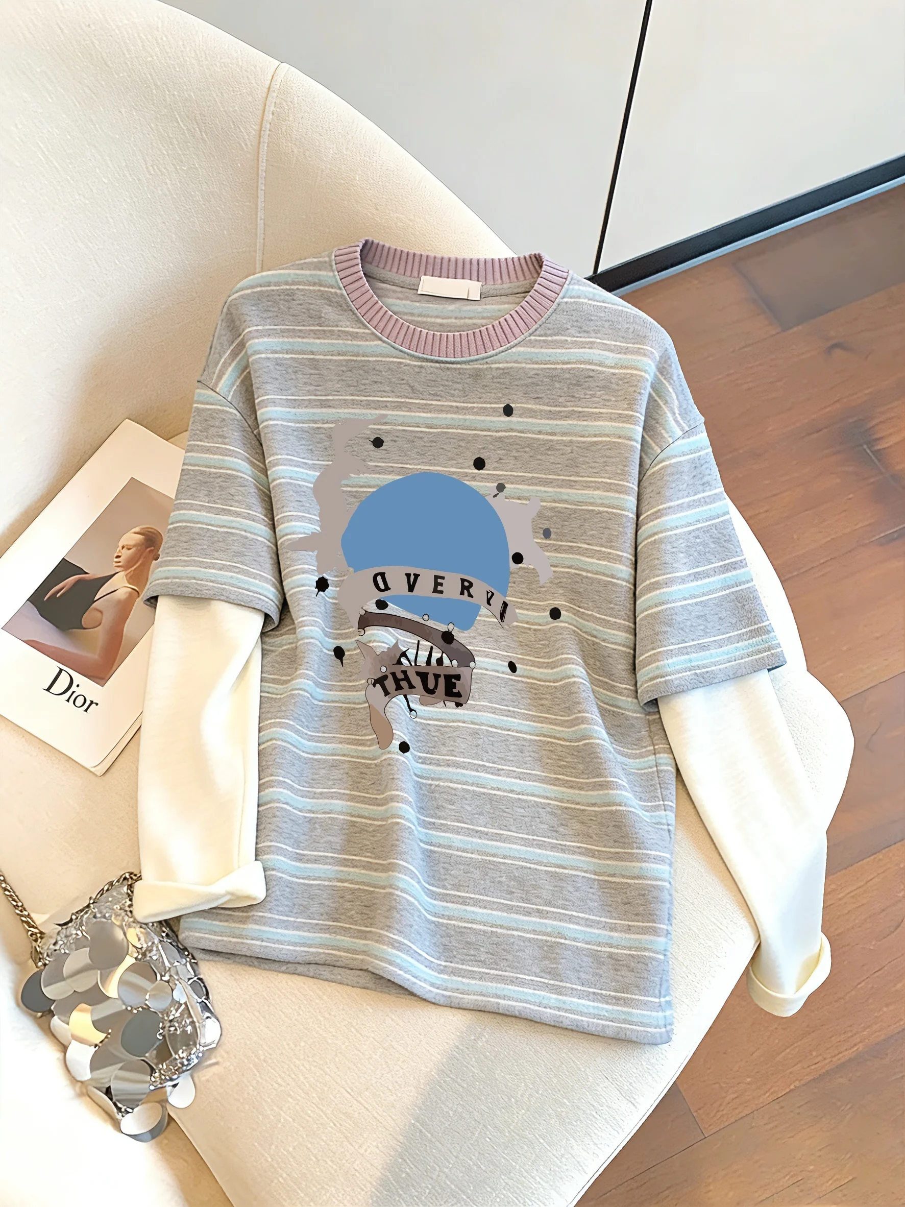 Striped Patchwork Oversize Long Sleeve T-Shirt Unisex Spring Autumn Fashion Design Loose Slimming Top Casual Style Universal Fit
Striped Patchwork Oversize Long Sleeve T-Shirt Unisex Spring Autumn Fashion Design Loose Slimming Top Casual Style Universal Fit